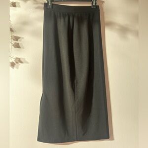 4$ SALE Black slim fit long skirt. Petite medium